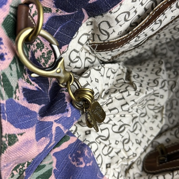 Guess Khaki Prints Boho Tote Bag - Picture 3 of 14